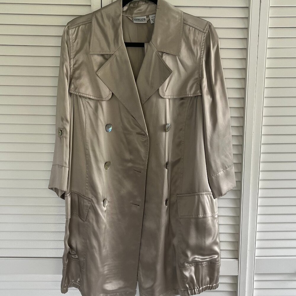 Chicos Ladies Silk Trench Coat, Goldish, Roll Tabs, Sash, Size 1 ( 8-10)